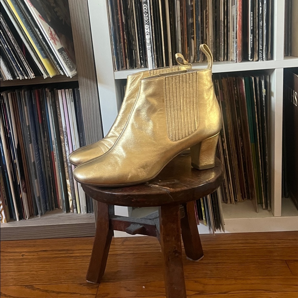 Marc by Marc Jacobs Gold Leather Ankle Boots. Size 39.5/8.5